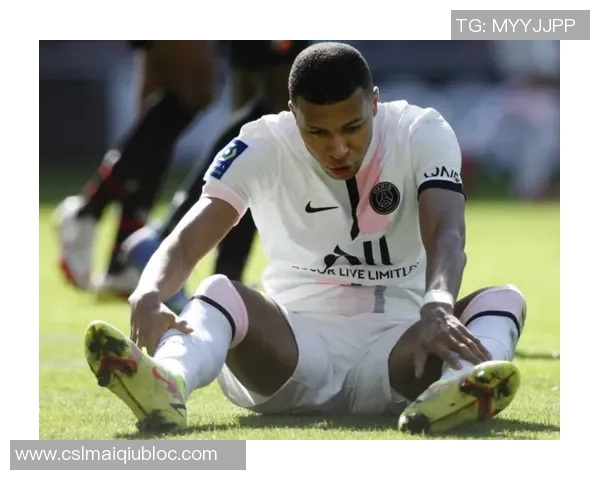 姆巴佩精彩过人引发冲突博伊罗愤怒推倒对手场面失控